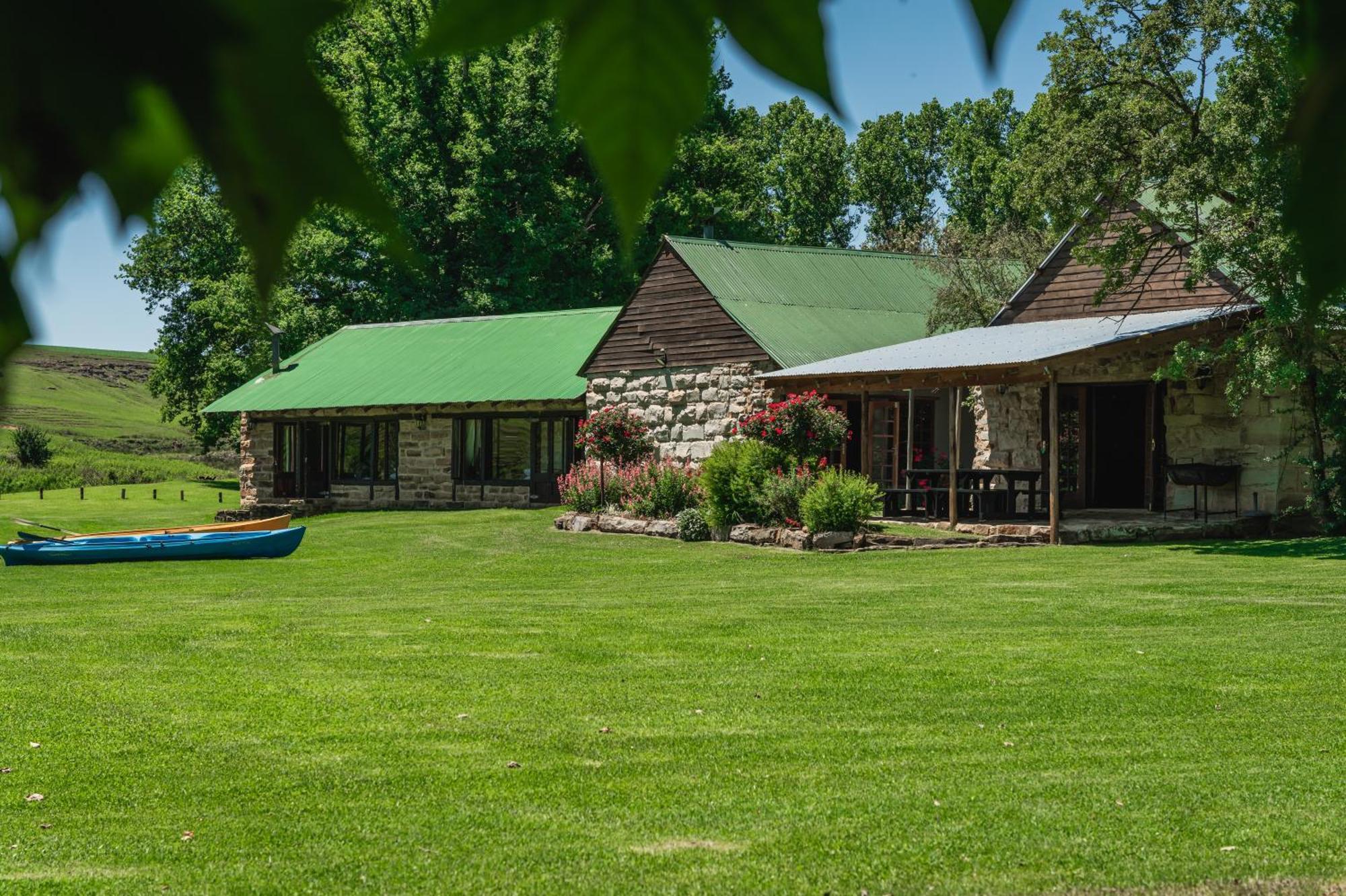 Penwarn Farm Lodge Drakensberg Garden Exterior photo